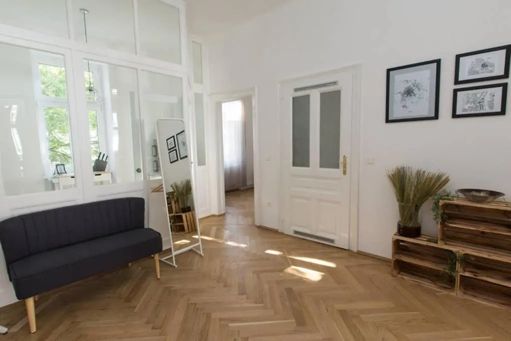 Josef'S Home I Kaiserzeit Residence I 02 Wien 0*,